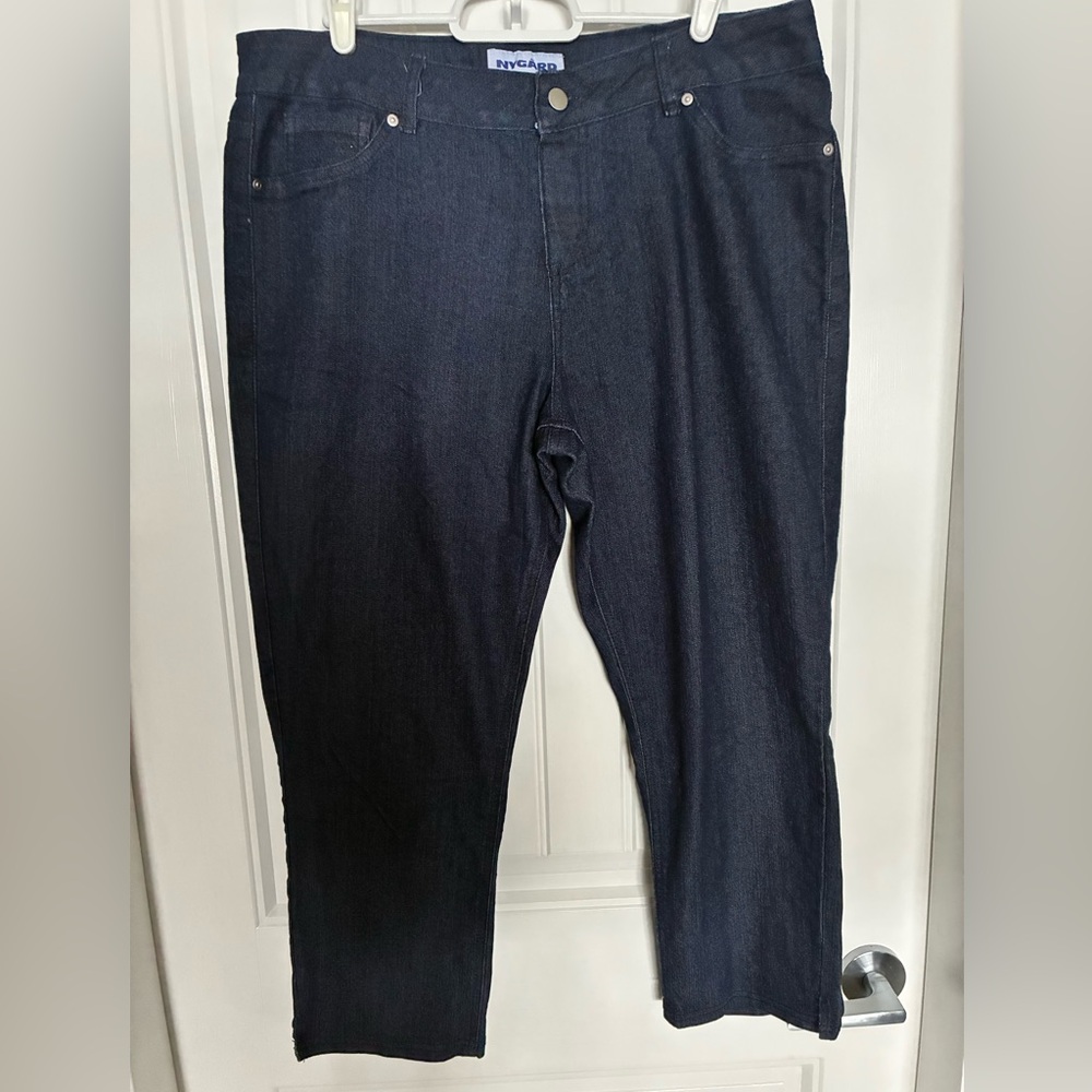 Nygard Women's Stretch Pull Up Dark Denim Blue Capris